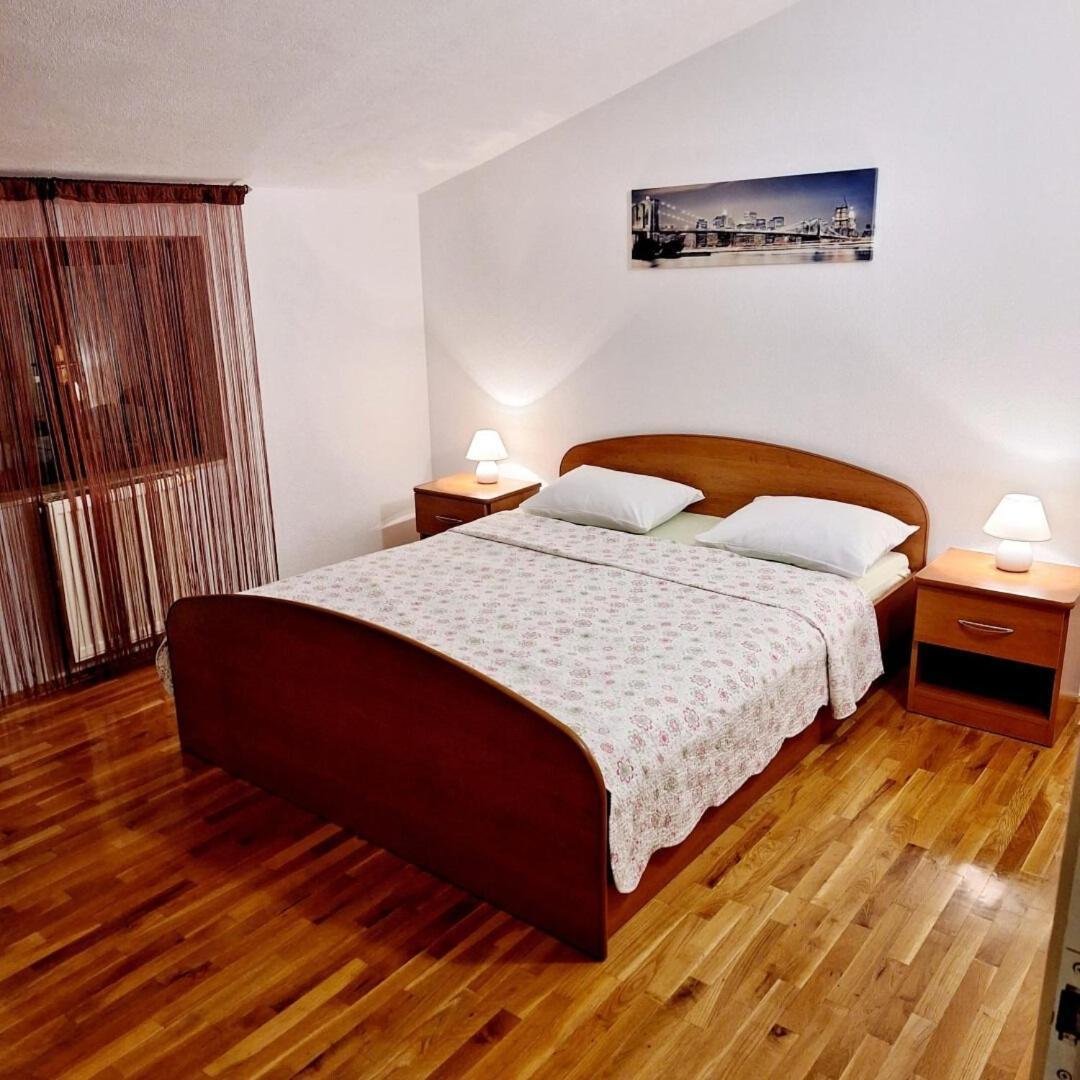 Apartment Damir Tučepi Eksteriør bilde